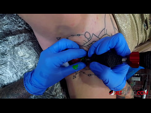 ❤️ Extremely tattooed hottie Sully Savage has a tattoo on her clitoris ❌ Porn video at en-gb.robosexshop.ru ❌